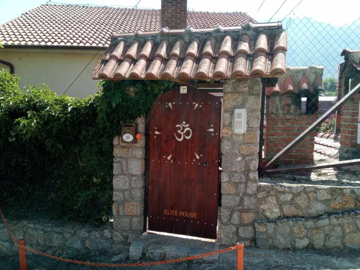 Hotel Yard House Trpejca Ohrid Exterior foto